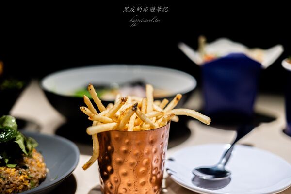 ▲▼全台最奢侈的歡唱聚所。（圖／部落客黑皮提供）