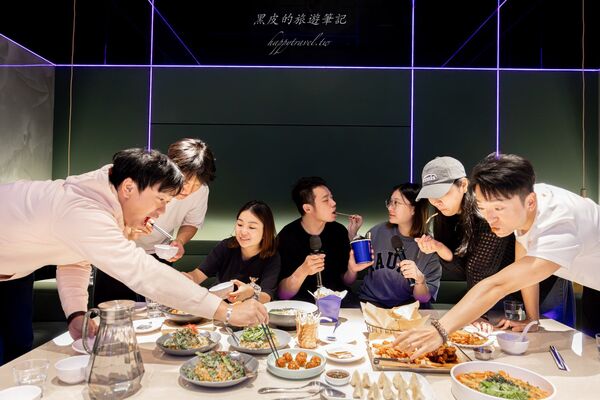 ▲▼全台最奢侈的歡唱聚所。（圖／部落客黑皮提供）