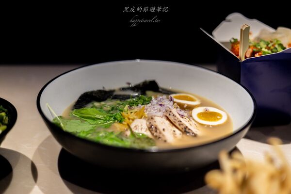 ▲▼全台最奢侈的歡唱聚所。（圖／部落客黑皮提供）