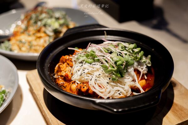 ▲▼全台最奢侈的歡唱聚所。（圖／部落客黑皮提供）