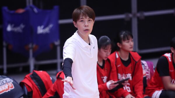 ▲南山教練文祺HBL執教生涯首勝、南山高三「一姊」謝依臻三分球13投中6飆出27分，生涯雙創新高。（圖／高中體總提供）