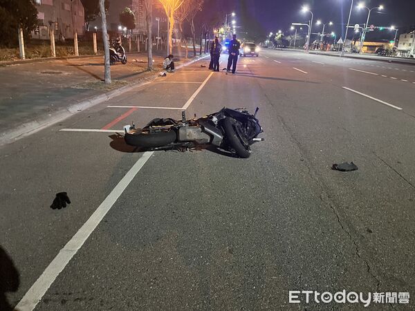 ▲台中19歲男深夜騎車訪友，竟外自摔撞樹不治。（圖／民眾提供）