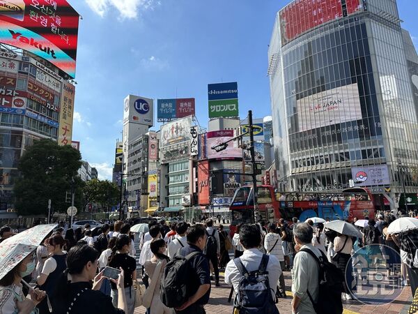 澀谷區18日宣布，為了因應亂丟垃圾的環境問題，明年起將強制要求商家加裝垃圾桶。（示意圖）