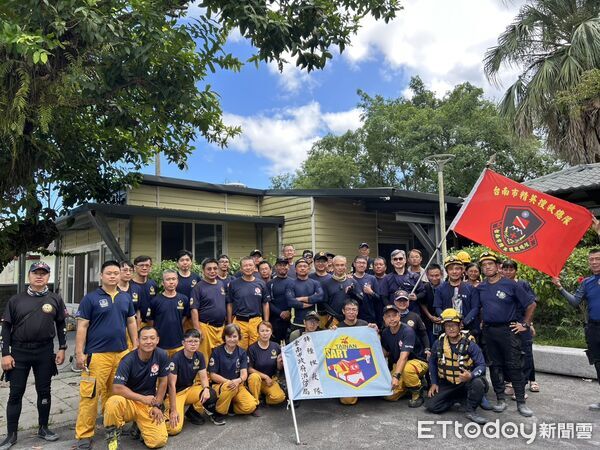 ▲台南市持續導入AI派遣、救災機器人與無人機等科技設備，提升消防救災效率與人員安全。（記者林東良翻攝，下同）