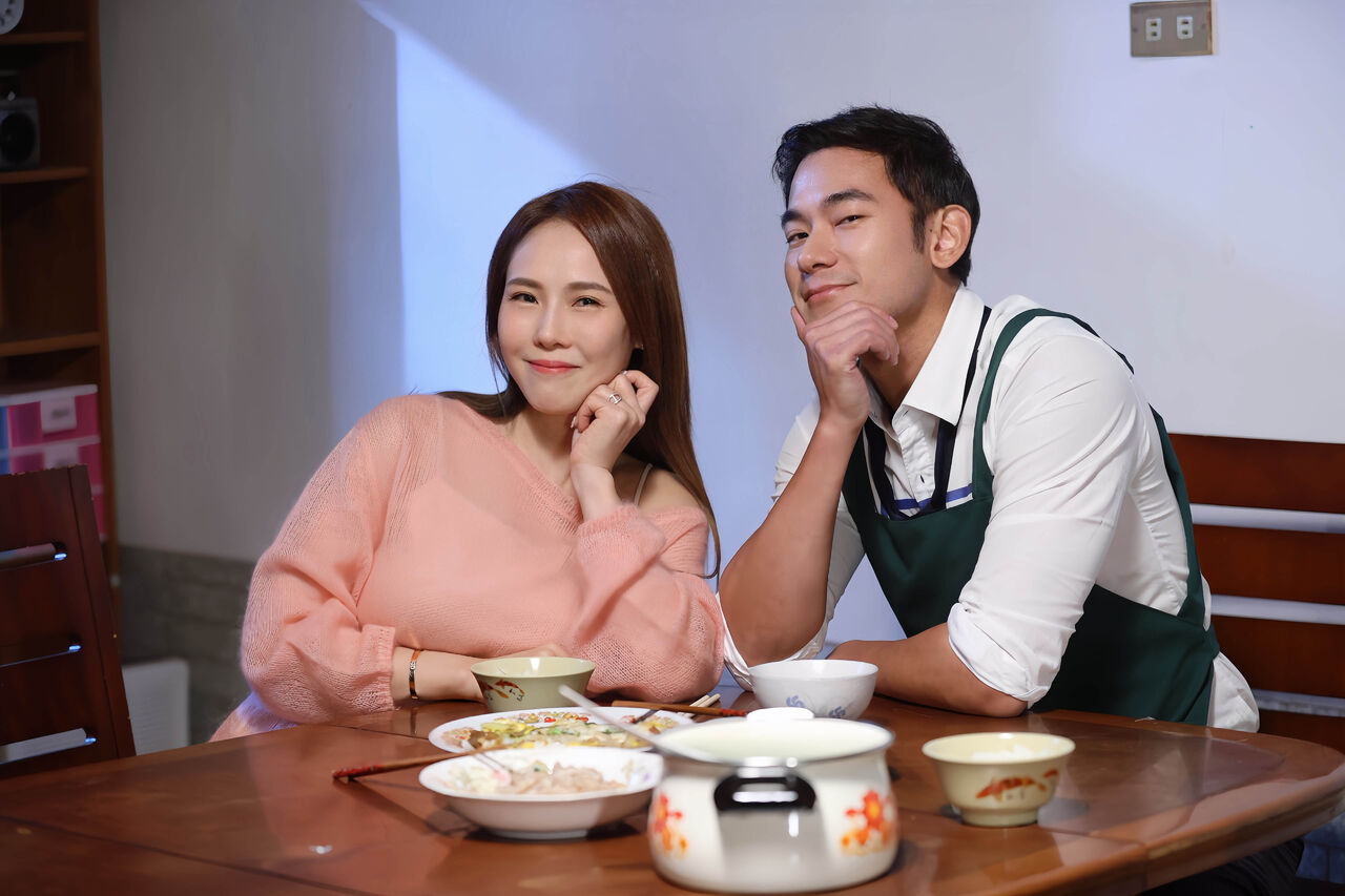 ▲▼吳申梅、亮哲〈外家〉。（圖／喜上梅梢娛樂提供）