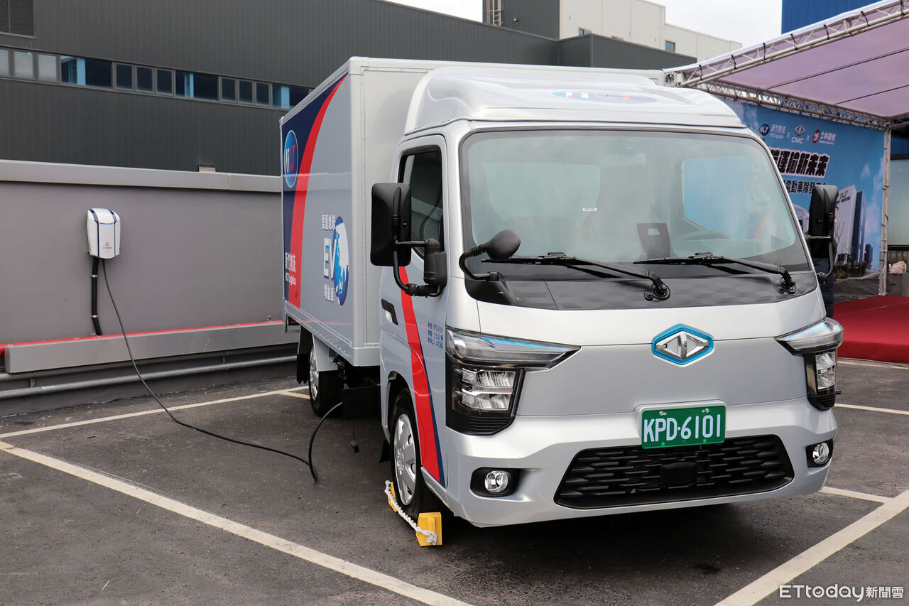 ▲新竹物流「30輛中華ET35電動貨車上線」！全台最大綠能車隊成軍。（圖／記者張慶輝攝）