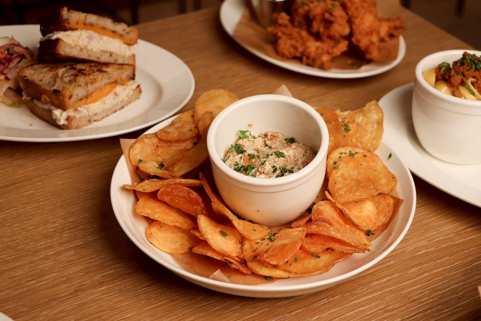 ▲臺虎精釀正式插旗台南西門商圈，定位為品牌首間全天候餐飲店。（圖／品牌提供）