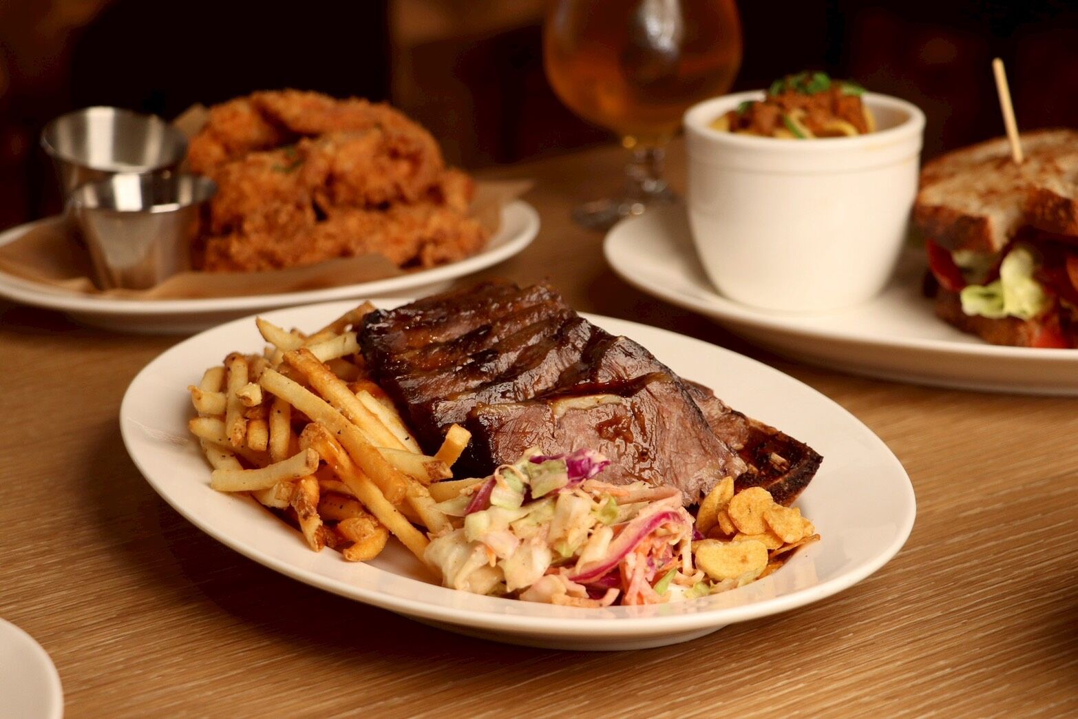 ▲臺虎精釀正式插旗台南西門商圈，定位為品牌首間全天候餐飲店。（圖／品牌提供）