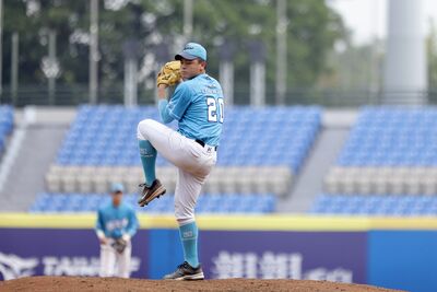 新北U18/新北藍闖4強 教頭談打線調整也揭球員心理壓力
