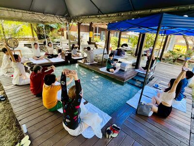 台南龜丹溫泉體驗泡湯+瑜伽超紓壓　民宿賞星空、景觀餐廳看雲海