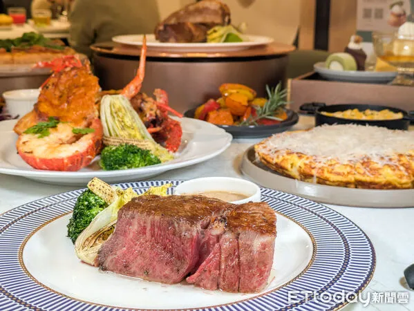 ▲朵頤重回新莊「自助吧供應近60種品項」。（圖／記者黃士原攝）