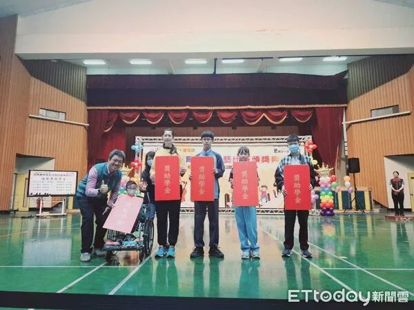 ▲台南市表揚114學年度特教學生才藝比賽獲獎學生，185名孩子在舞台上綻放自信光芒。（記者林東良翻攝，下同）