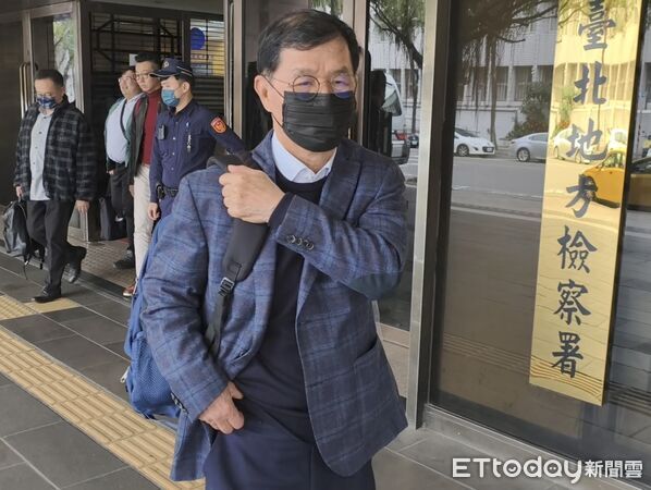 ▲▼台北市前副市長彭振聲涉犯京華城案，今（19日）到台北地院辯論終結仍認罪，求法官慈悲，給他輕判與緩刑。（圖／記者黃哲民攝）