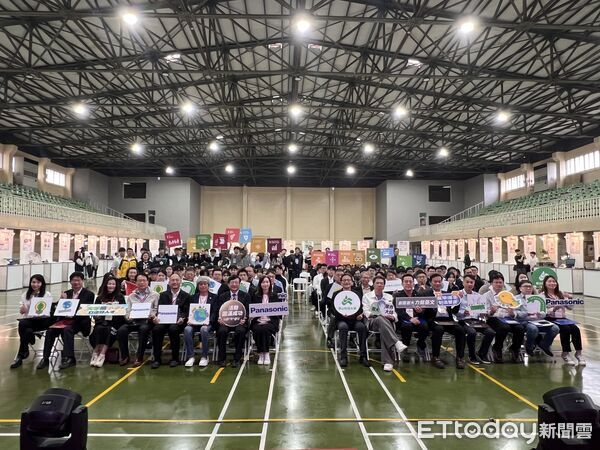 ▲第十屆綠色生活創意設計大賽決賽暨頒獎典禮19日在崑山科技大學登場，303支隊伍競逐永續創意榮耀。（記者林東良翻攝）