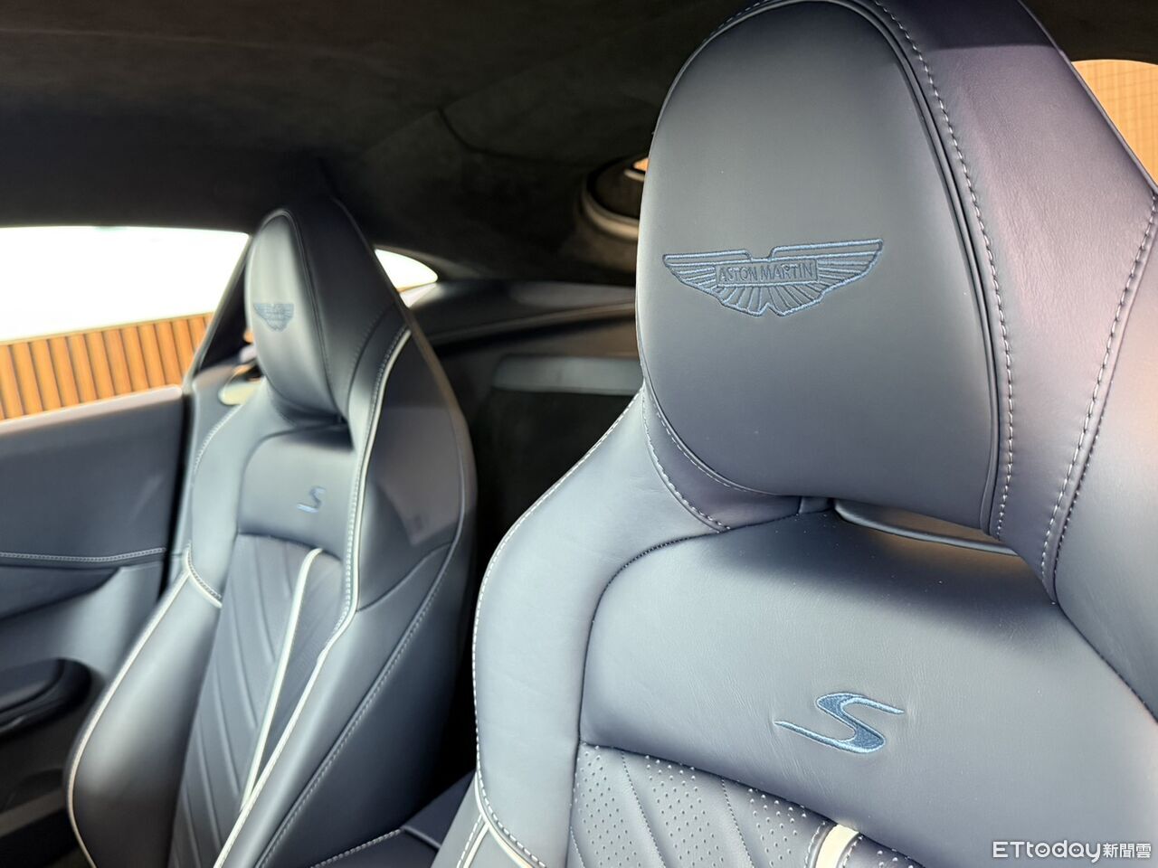 ▲Aston Martin兩款超跑登台亮相！其中Valhalla全球限量 999台，現場展示車已經名花有主。（圖／記者徐煜展攝）