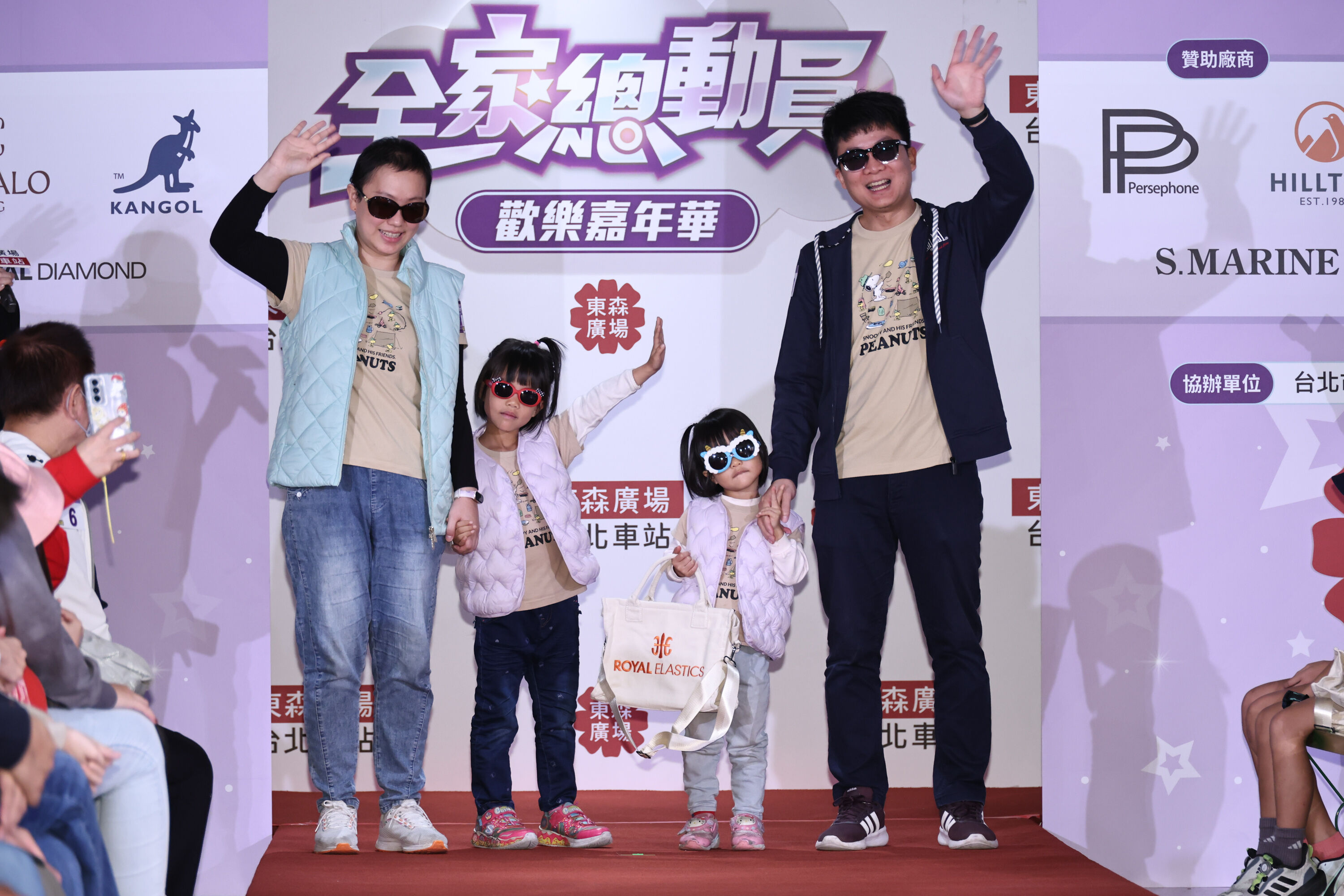 ▲▼  東森廣場K區地下街走秀。（圖／記者黃克翔攝）