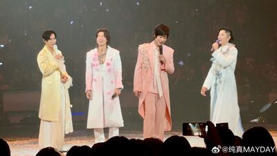 F3+阿信上海合體開唱　他罕見1造型曝光喊話：也許會有更完整的陣容