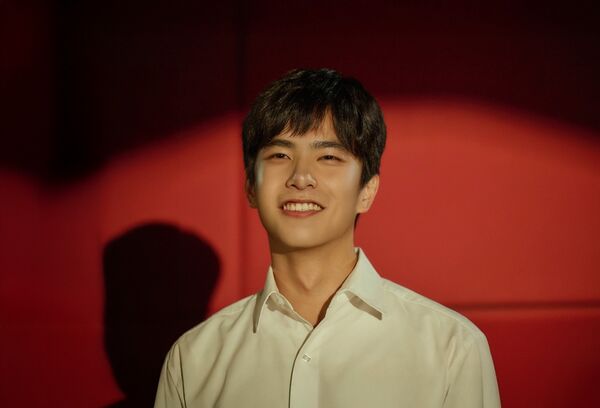 ▲《如果我不曾見過太陽》程予希、江齊、姚愛寗、曾敬驊、李沐、石知田。（圖／Netflix提供）