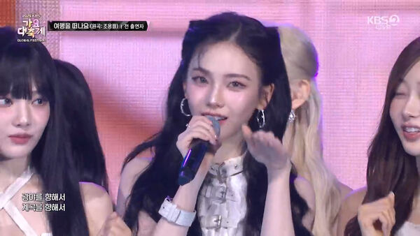 ▲▼Winter爆熱戀BTS柾國首現身！右手戴袖套「巧妙遮同款刺青」掀熱議。（圖／翻攝自KBS）