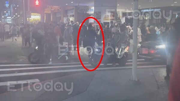 ▲ETtoday記者目擊中山站隨機砍人，張文犯案經過。（圖／記者陳以昇攝）