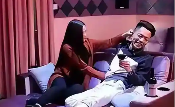 ▲▼ 私人影院暗藏「有償陪侍」套餐，違法行徑為何難管住  。（圖／翻攝 ）