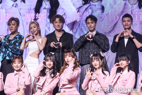 ▲阿沁、金泰亨、金泰汎等人出席紅心字會「記得愛聖誕公益演唱會」發佈記者會。（圖／記者林敬旻攝）