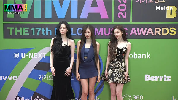 ▲▼MMA／aespa缺一人現身！Winter紅毯上縮成一團發抖　直播畫面惹心疼。（圖／翻攝自Melon YouTube）