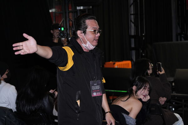 ▲孫生(左)記者會上爆發衝突。（圖／攝影中心，葉文正攝）