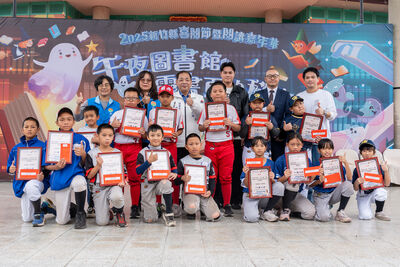 宋晟睿出席喜閱節頒獎 勉小球芽先顧好課業「讀書跟打球一樣重要」