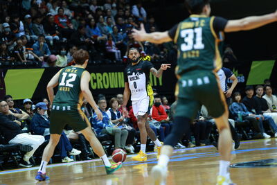 不只是得分機器！國王新洋將杰倫連兩場飆高分　代理主帥點他最珍貴處