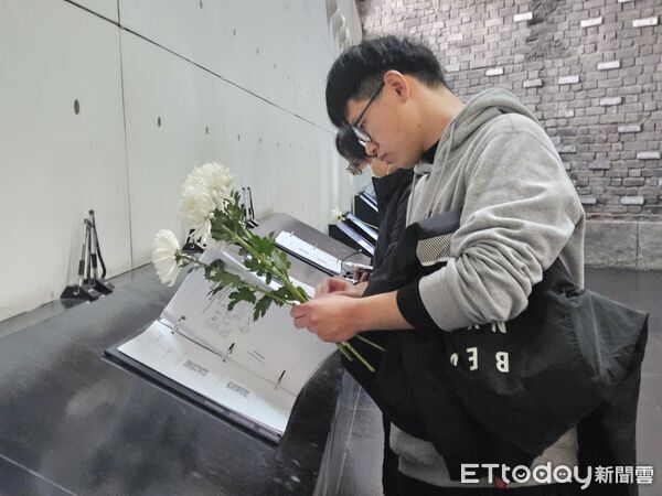 �������A��܊�Ͼ����������yͬ���o���^�����D��ӛ��ꐹ���z��