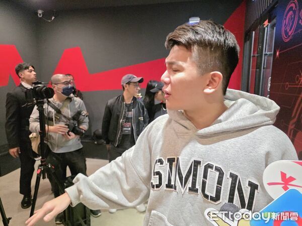 ▲孫生氣到哽咽。（圖／記者葉文正攝，攝影中心）