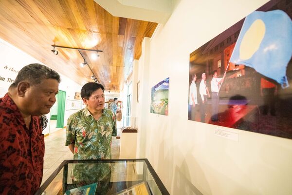 ▲▼外交部長林佳龍訪問我國太平洋友邦帛琉，20日並在帛琉總統惠恕仁（Surangel S. Whipps, Jr.）及國務部長艾古斯（Hon. Gustav Aitaro）陪同下，實地走訪2026年太平洋島國論壇（Pacific Islands Forum, PIF）預定舉辦地。（圖／翻攝自Facebook／林佳龍）