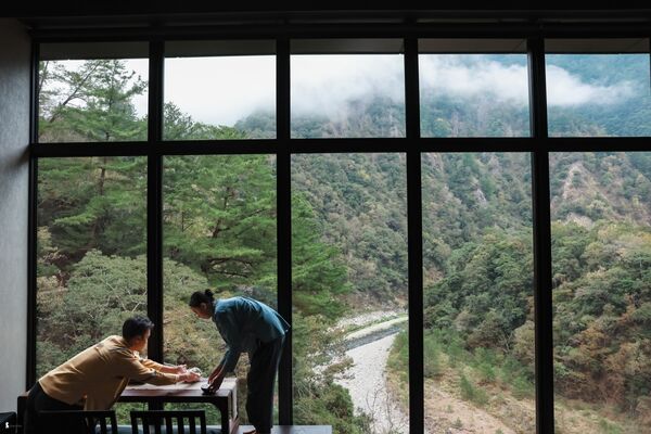 ▲▼「虹夕諾雅谷關」漆光流轉山林間，一場以「時間」為名的奢華尋根之旅。（圖／部落客Ean提供）