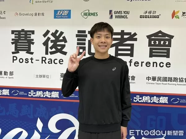 ▲▼2025台北馬拉松全馬男女組冠軍、國內男女組冠軍。（圖／記者蔡厚瑄攝）