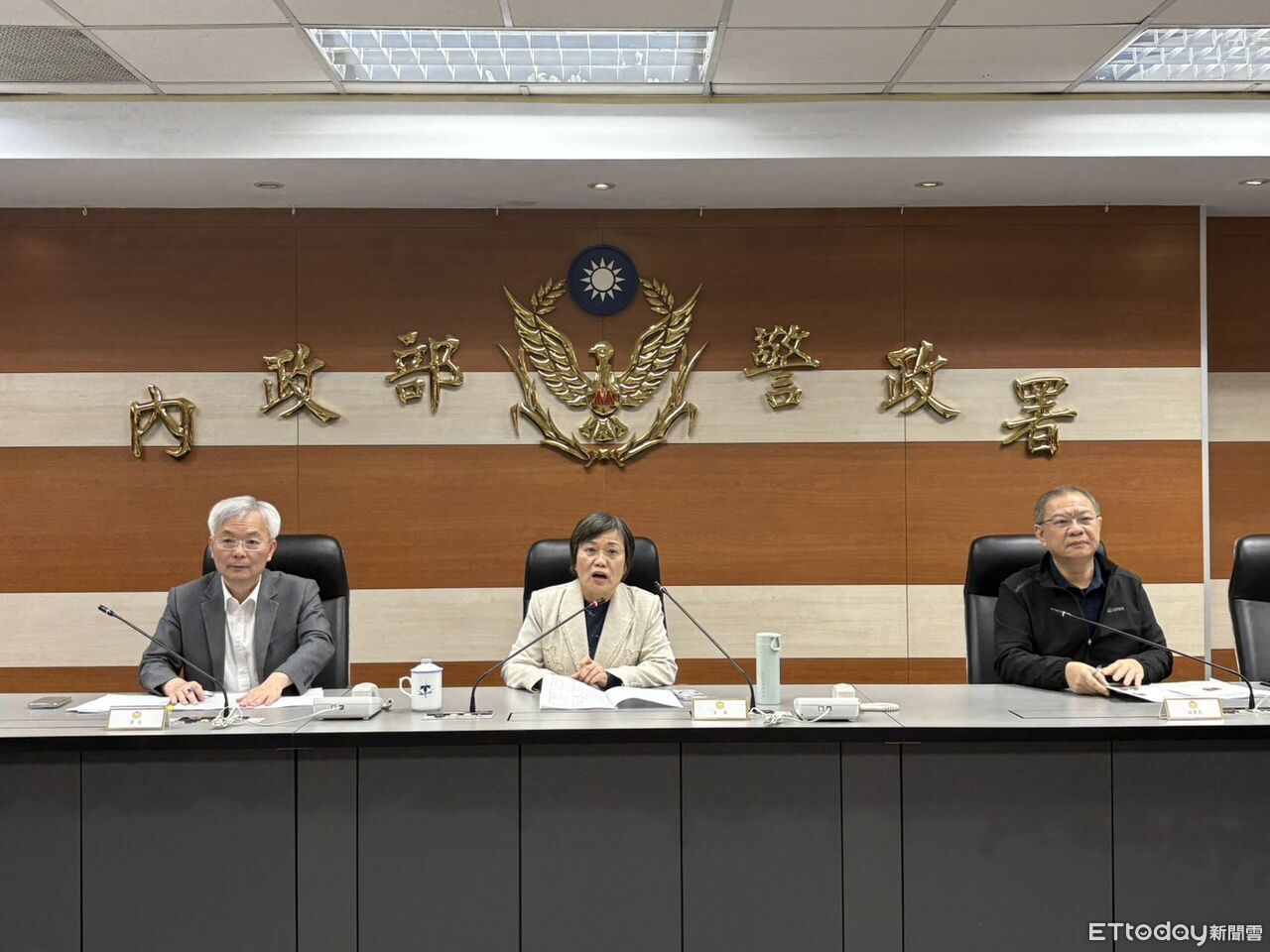 內政部長視訊各縣市警局長 要求強化公共場所及交通運輸勤務安全