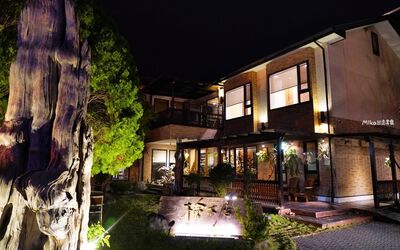 泡在檜木香裡！木材工廠二代轉型民宿