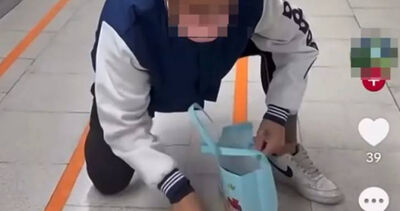 雞肉店員工模仿張文「蹲地丟煙霧彈」遭炎上！老闆急發聲：已開除