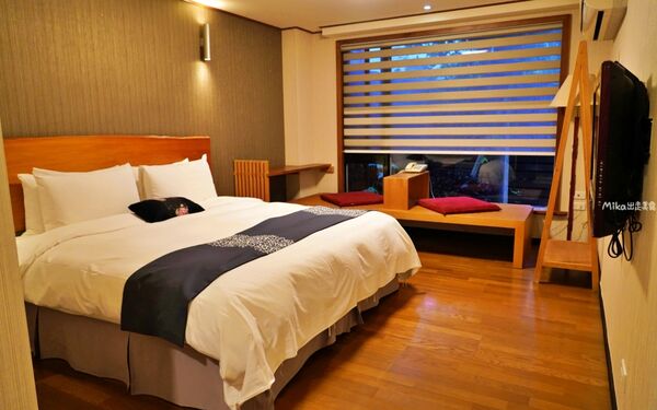 ▲▼花蓮木材工廠二代轉型「檜木居民宿」，以台灣檜木打造的木質調獨棟民宿，有肥美家貓叫起床，還有清粥小菜早餐招待。（圖／部落客Mika提供）