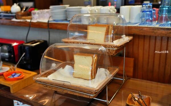 ▲▼花蓮木材工廠二代轉型「檜木居民宿」，以台灣檜木打造的木質調獨棟民宿，有肥美家貓叫起床，還有清粥小菜早餐招待。（圖／部落客Mika提供）