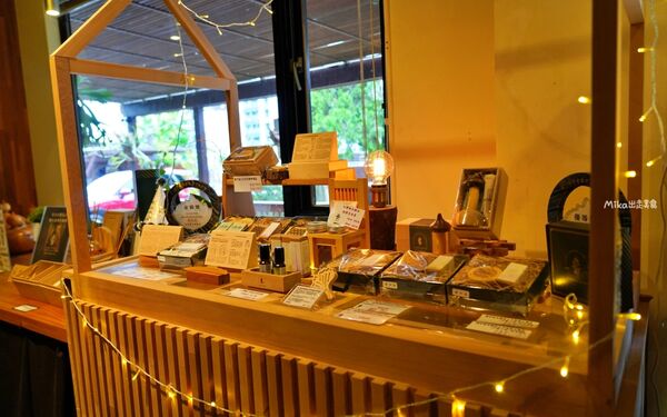 ▲▼花蓮木材工廠二代轉型「檜木居民宿」，以台灣檜木打造的木質調獨棟民宿，有肥美家貓叫起床，還有清粥小菜早餐招待。（圖／部落客Mika提供）