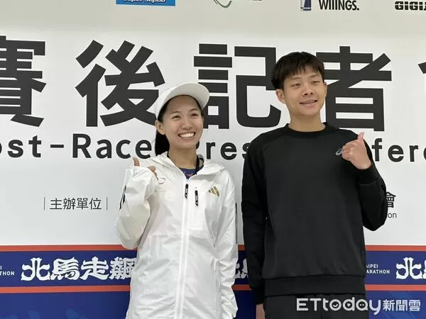 ▲▼2025台北馬拉松全馬國內組女子第一張芷瑄（左）與男子第一施育佐(右)。（圖／記者蔡厚瑄攝影）