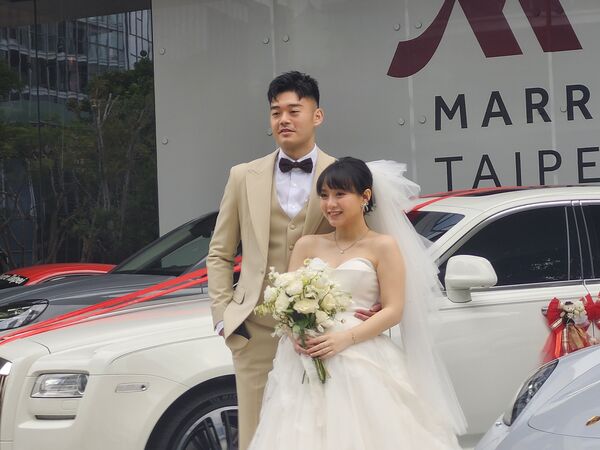 ▲▼王齊麟、陳詩媛婚宴。（圖／經紀公司提供）