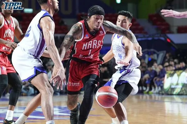 ▲▼台北台新戰神洛夫頓、丁聖儒（圖／TPBL提供）