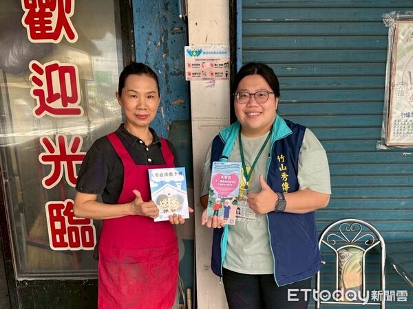 ▲記憶的溫度：竹山秀傳啟動「失智友善一條街」，以理解接納重織社區安全網。（圖／竹山秀傳醫院提供）