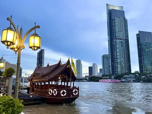 ▲▼泰國曼谷一間位於昭披耶河（ Chao Phraya River）河畔的大飯店。曼谷街景,曼谷觀光,泰國觀光,曼谷風景。（圖／達志影像／美聯社）