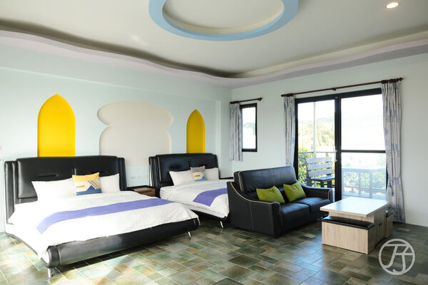 ▲▼開箱恆春「天水月民宿」，房間寬敞還有游泳池與烤肉區。（圖／部落客JJ.Hsu提供）