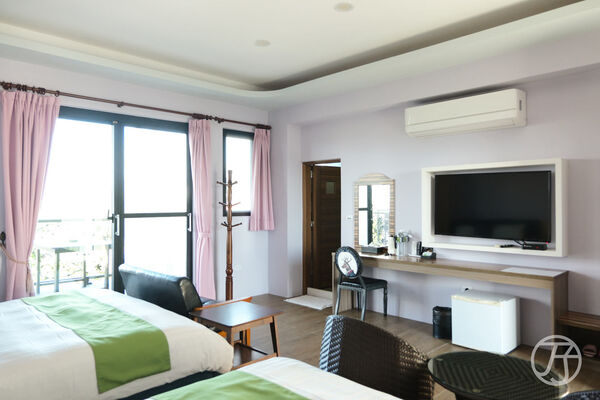 ▲▼開箱恆春「天水月民宿」，房間寬敞還有游泳池與烤肉區。（圖／部落客JJ.Hsu提供）