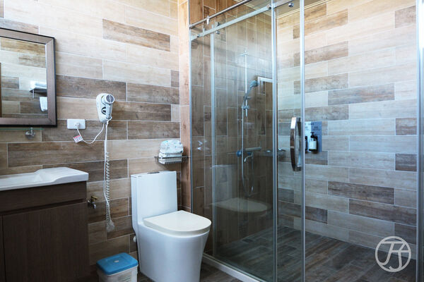 ▲▼開箱恆春「天水月民宿」，房間寬敞還有游泳池與烤肉區。（圖／部落客JJ.Hsu提供）