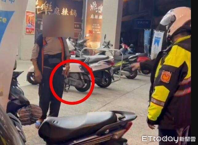 快訊/鬧區驚魂!街友疑酒醉持鐮刀遊蕩 彰警火速壓制